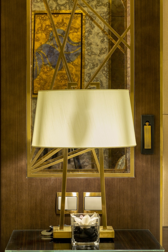 Deluxe Room - Photo 4