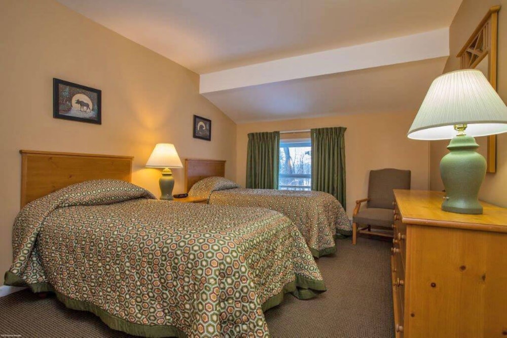 Signature Condo, 2 Bedrooms, 2 Bathrooms photo 2