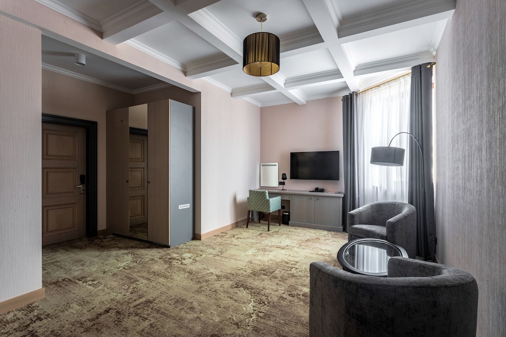 Suite Neoclassic photo 3
