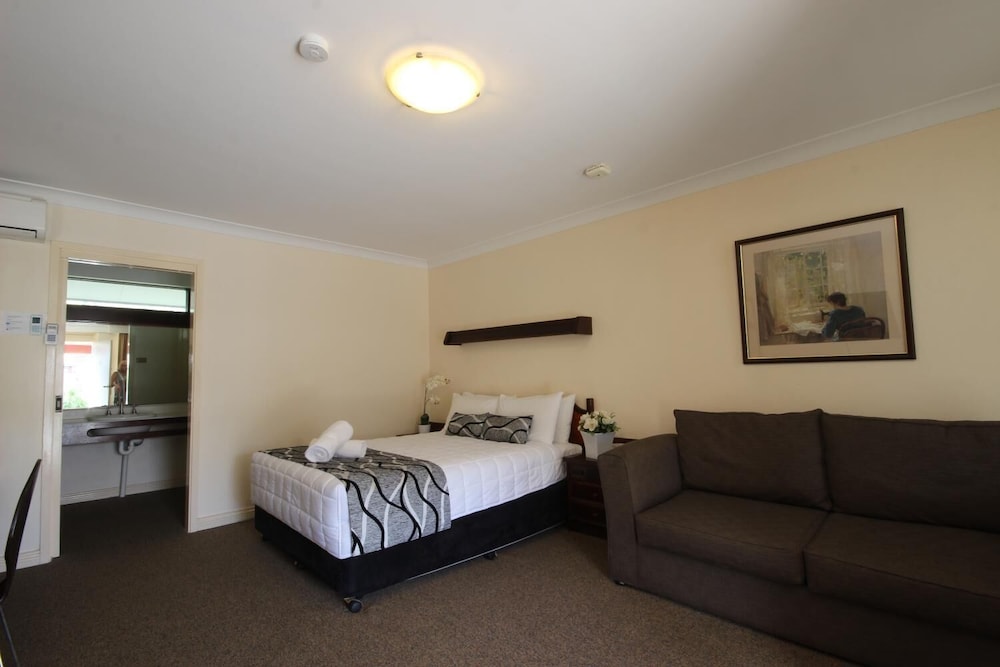 Deluxe Room, Non Smoking, Kitchenette (Deluxe Room-Q bed3.5 Star) photo 1