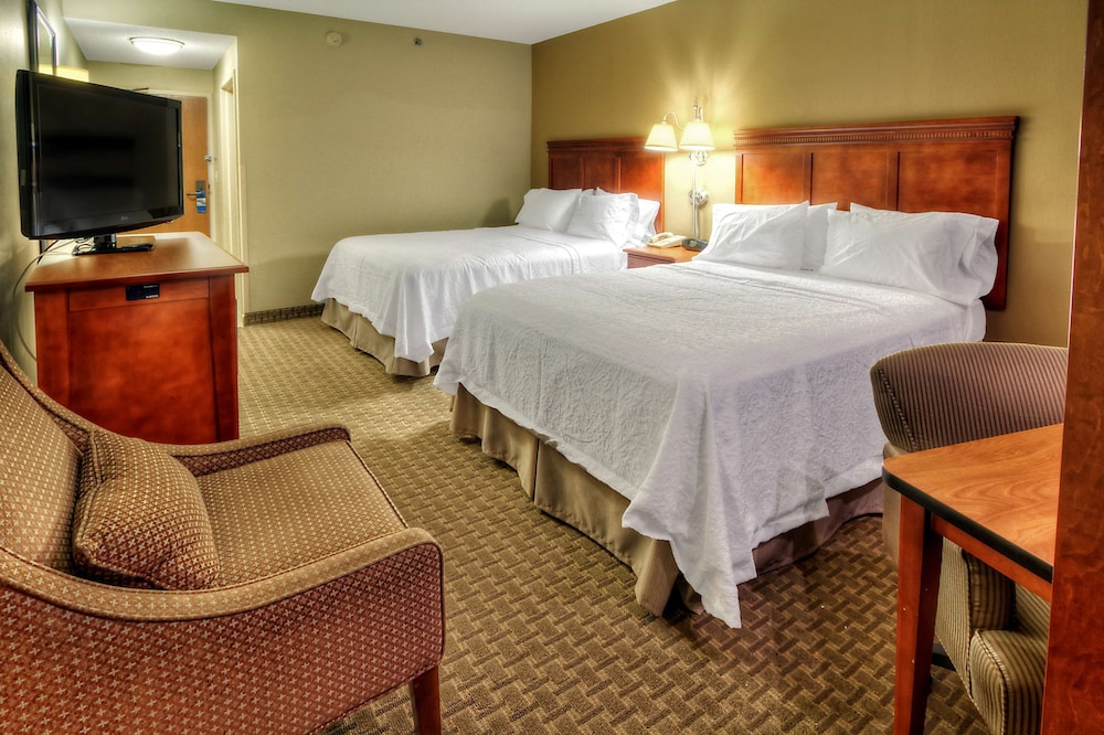 Room, 2 Queen Beds, Accessible (Hearing) - Photo 4