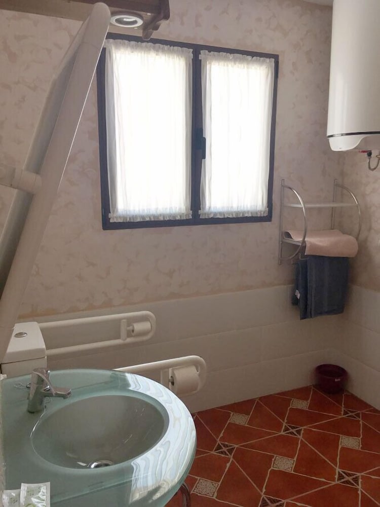 Double or Twin Room, Accessible (Jazmin) - Photo 7