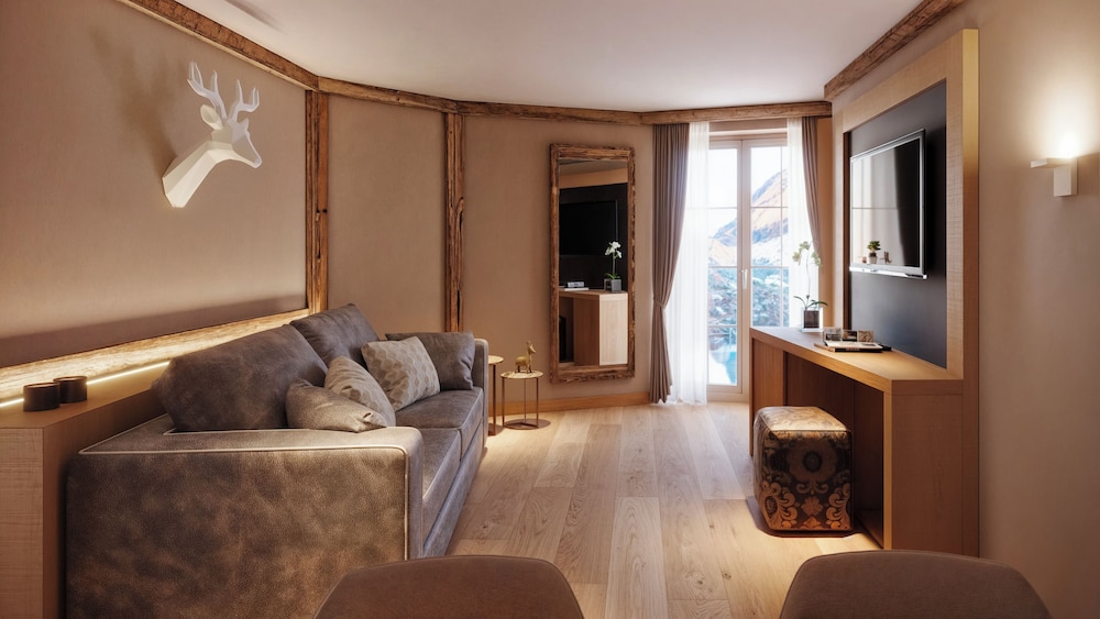 Royal Suite photo 2