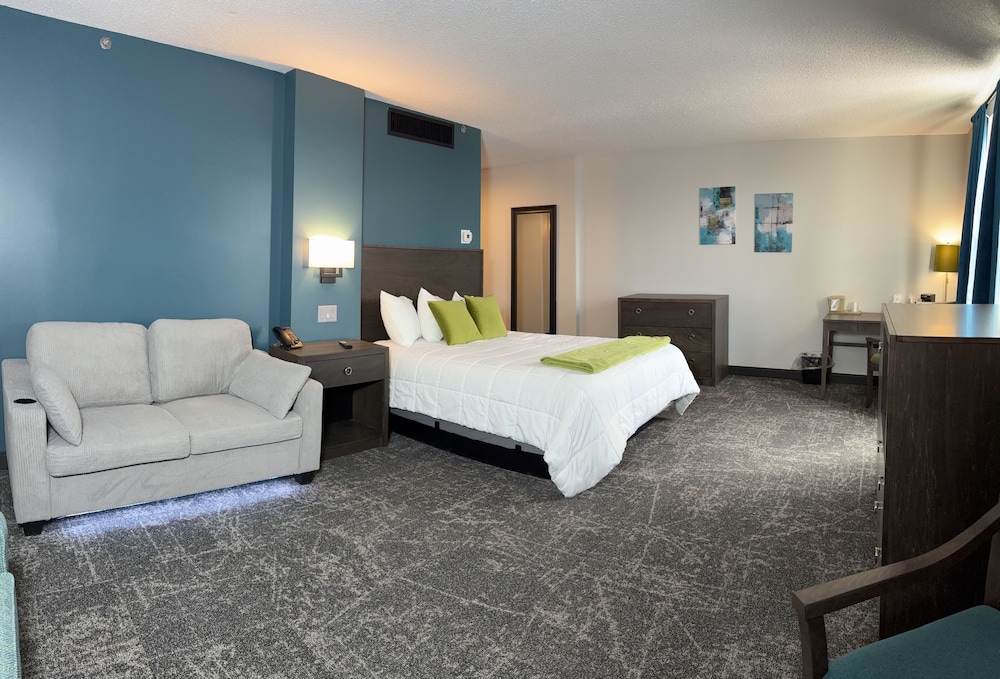 Deluxe Room, 1 Queen Bed with Sofa bed, Non Smoking photo 1