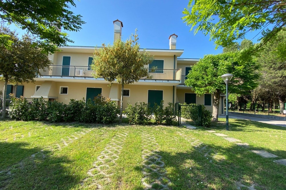 Apartment, 2 Bedrooms, Patio, Garden View