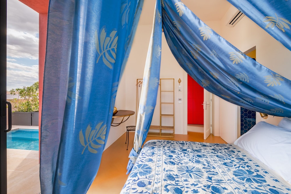 Deluxe Double or Twin Room photo 1