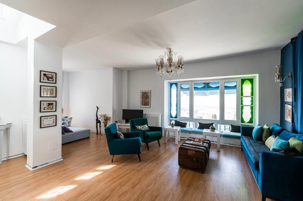 Villa photo 2