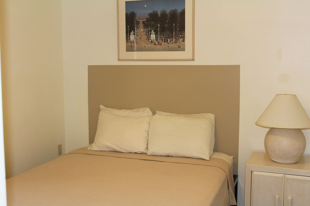 Luxury Suite, Multiple Beds, Kitchen (Type 8) photo 2
