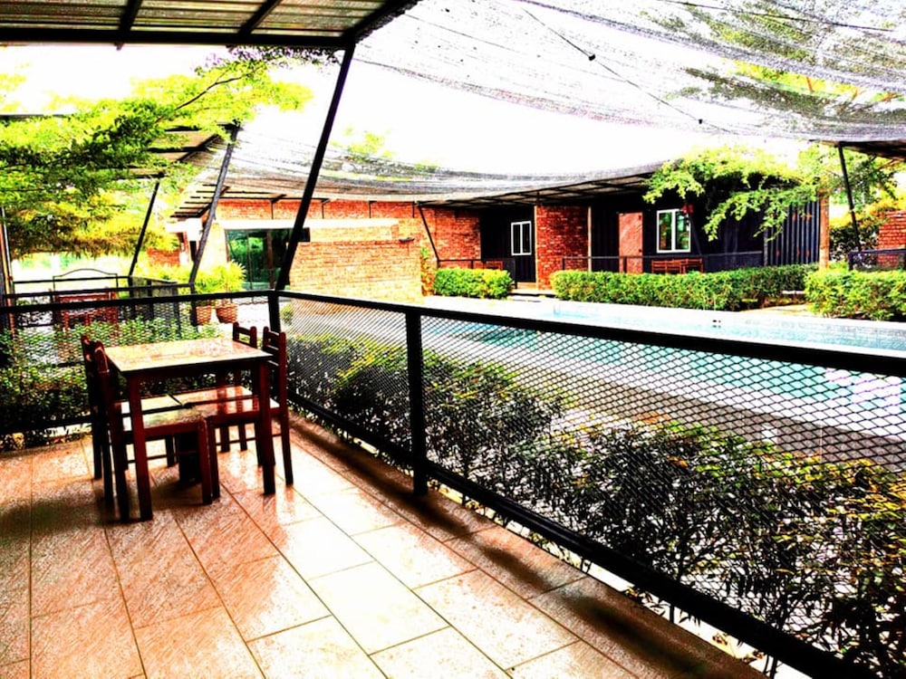 Double Room - Photo 15