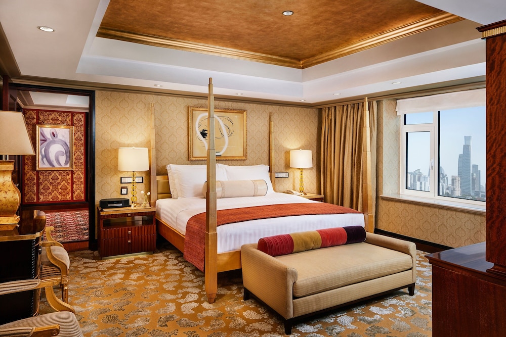Presidential Suite, 1 King Bed, City View photo 1