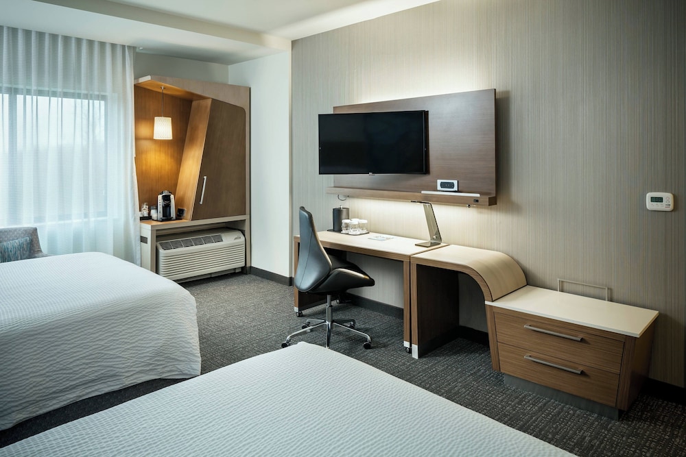 Courtyard by Marriott Corvallis, Photo 2