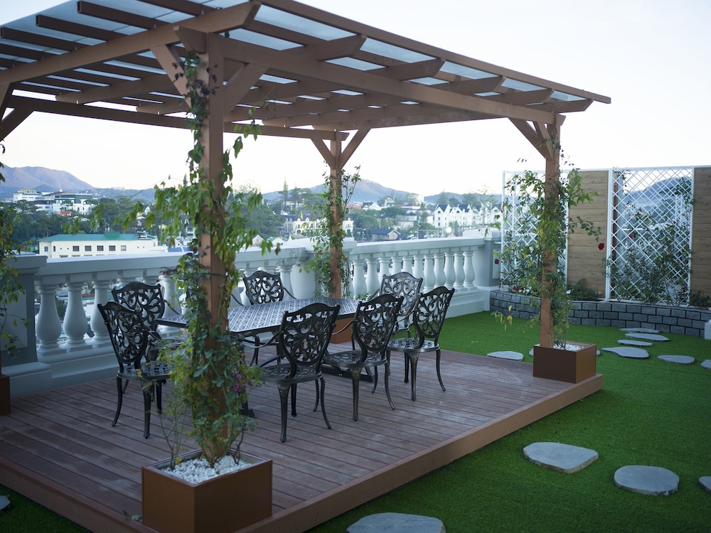 Grand Suite, Garden View - Photo 7