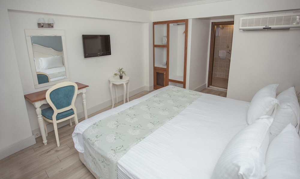 Deluxe Double or Twin Room, Sea View photo 1