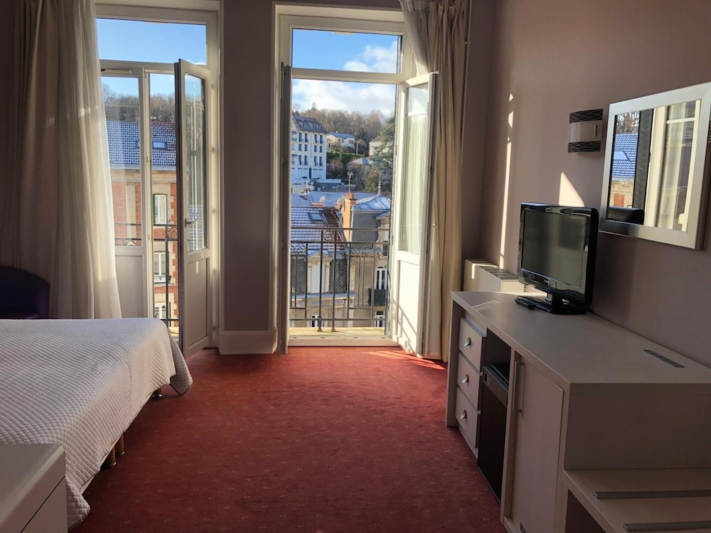 Classic Room, Non Smoking, City View photo 1