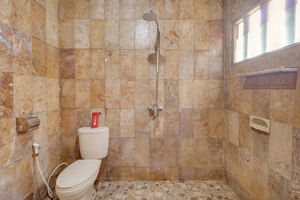 Deluxe Room (RedDoorz) - Photo 6