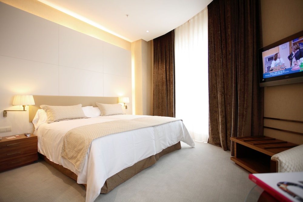 Superior Room thumbnail 6