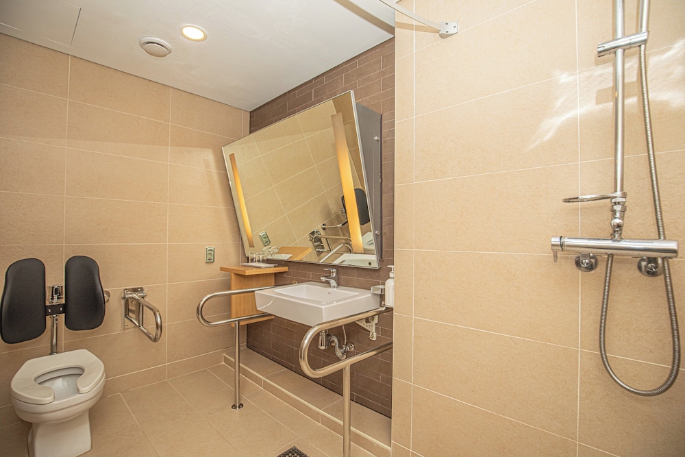 Standard Room - If you chose breakfast option, it is for 2PAX only - Photo 6
