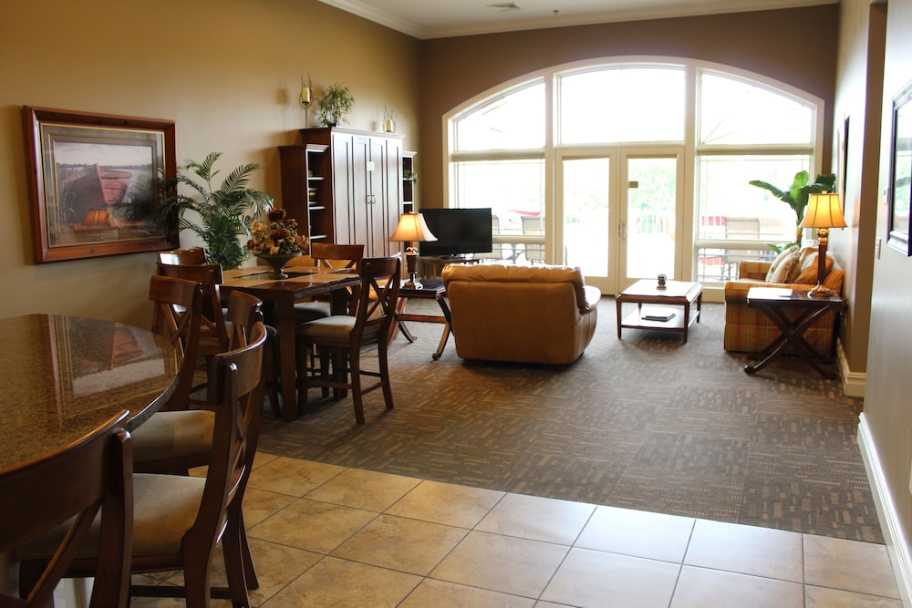 Luxury Condo, Multiple Beds photo 1
