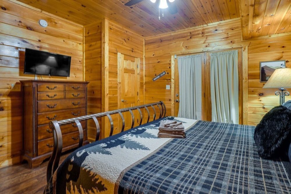 Gatlinburg Getaway - Private Theater Hot Tub, Kuva 31