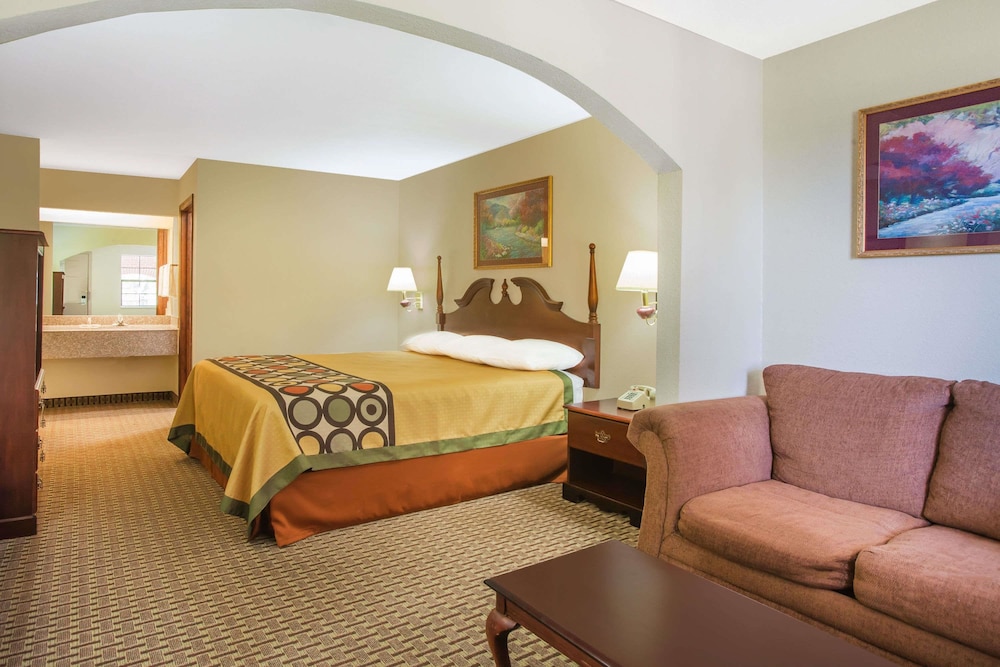 Room, Accessible photo 3
