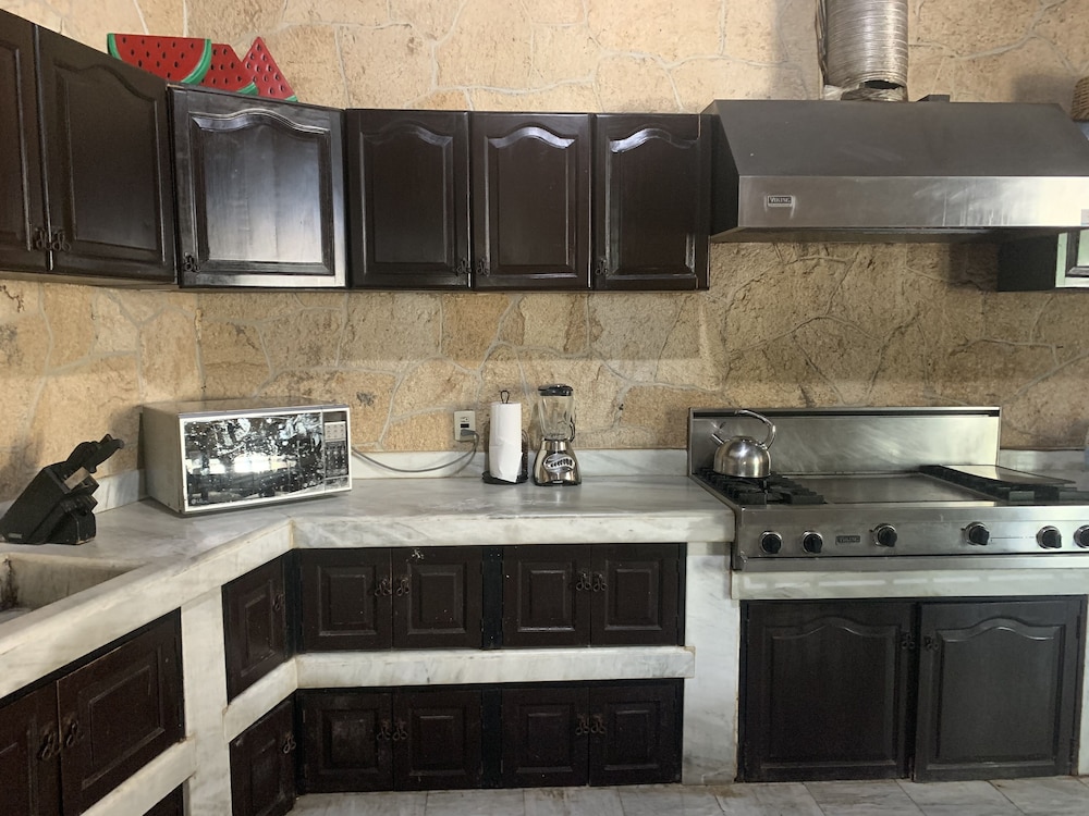 Family Room, Multiple Beds, Accessible photo 3