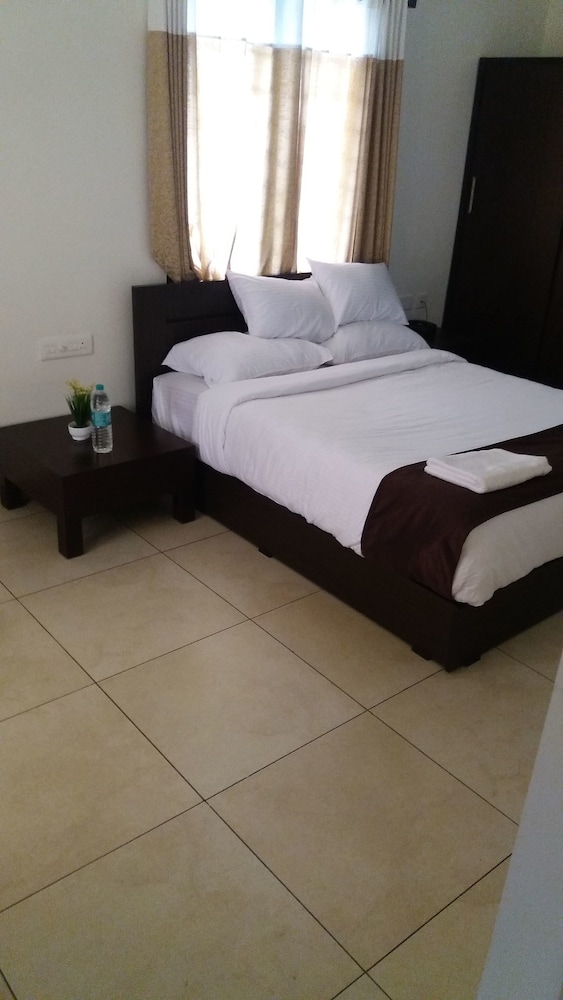 Executive Double Room, 1 King Bed, Valley View photo 1