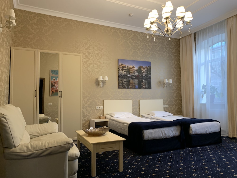 Deluxe Double Or Twin Room