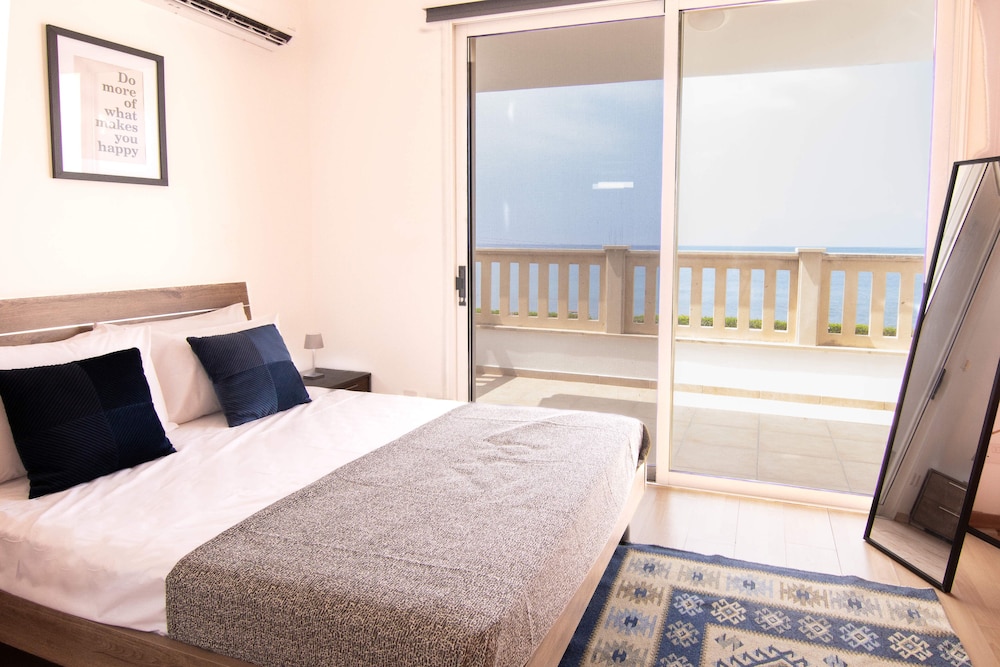 Luxury Villa, Sea View photo 1
