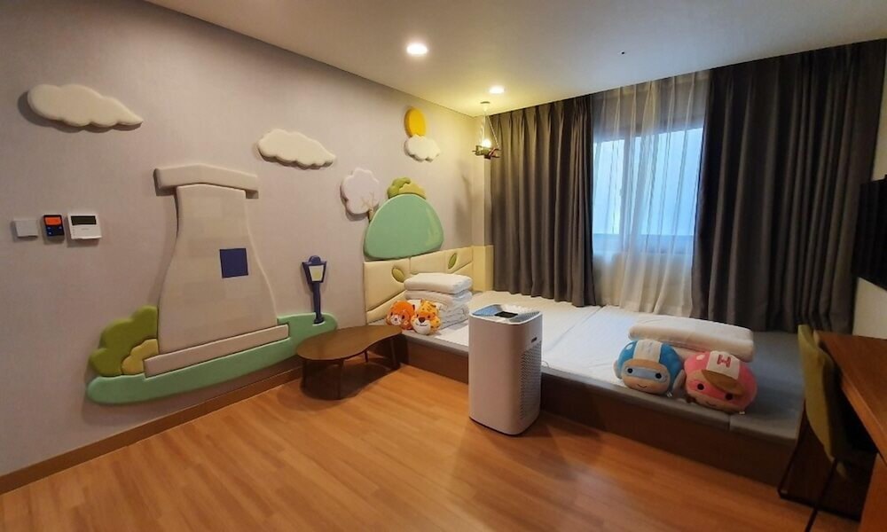 Premium Kids Deluxe Bed photo 2