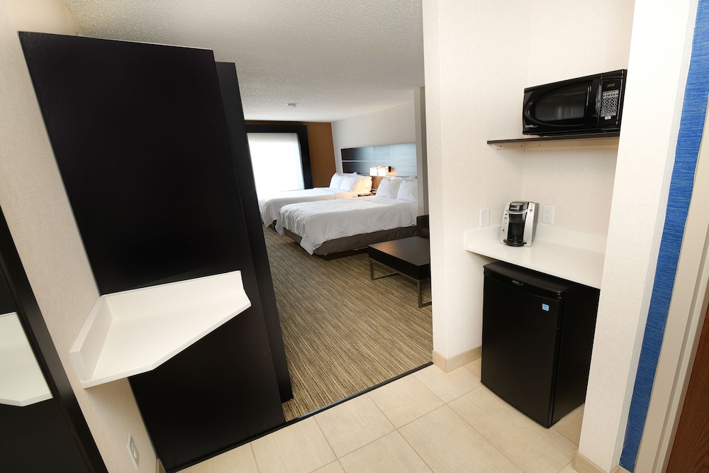 Standard Room, Multiple Beds - Photo 2