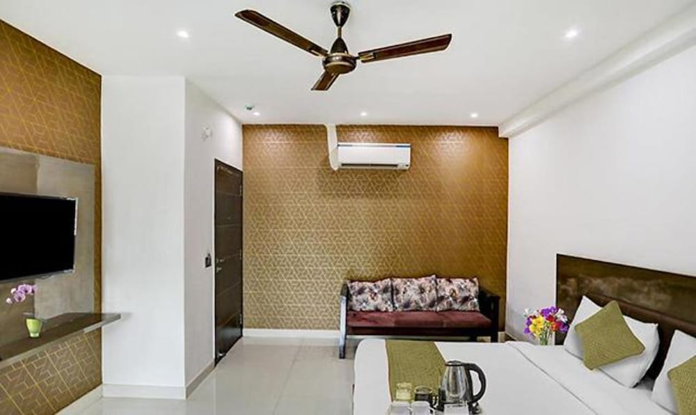 Premium Room - Photo 3