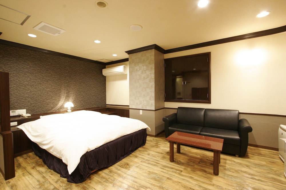City Double Room (B2)