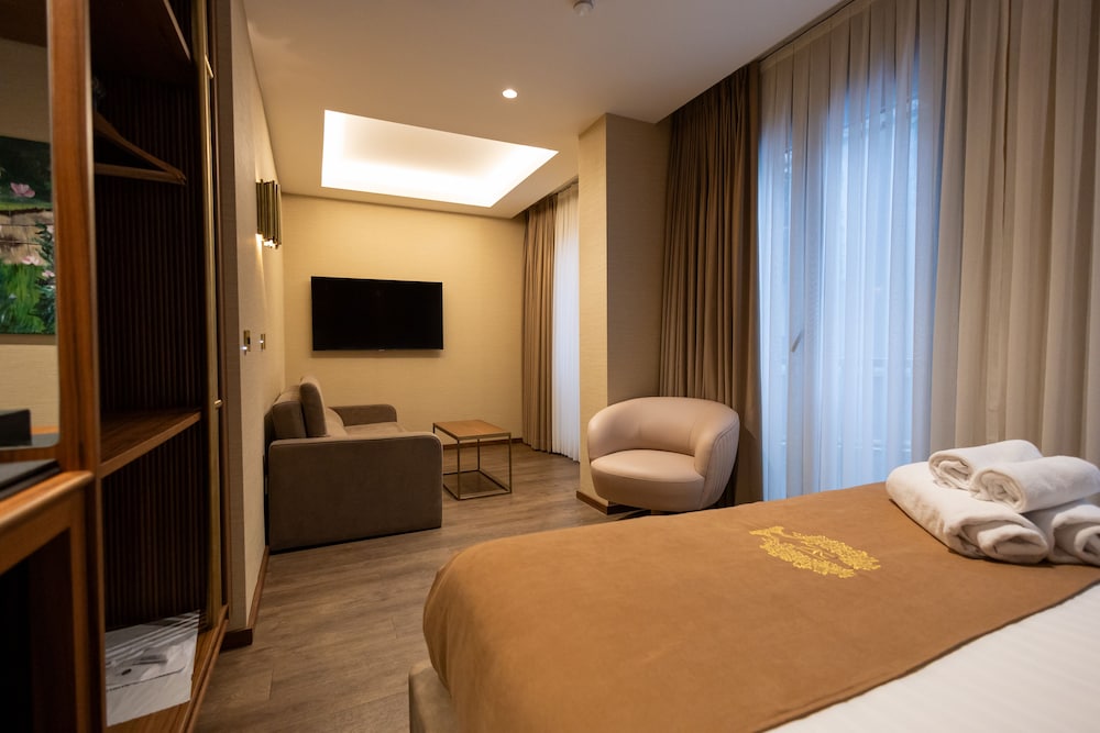 Luxury Quadruple Room photo 2