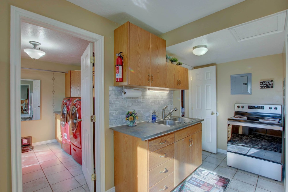 Apartment (2 Bedrooms) photo 2