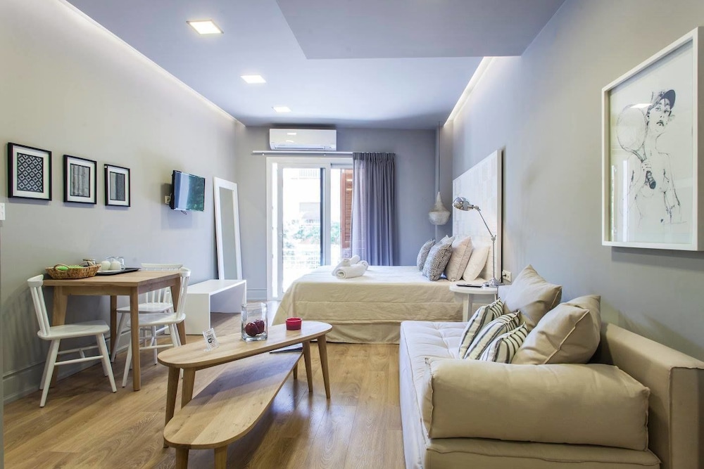 Superior Studio, Balcony (A1)