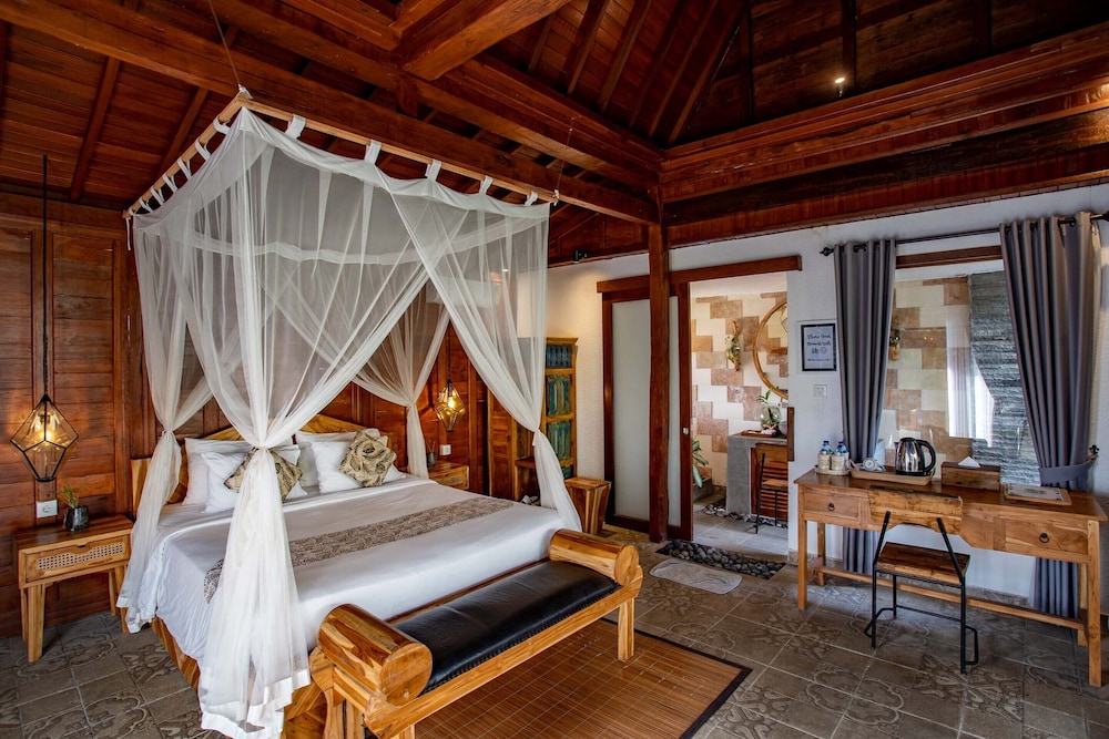 One Bedroom with Private Pool - Photo 10