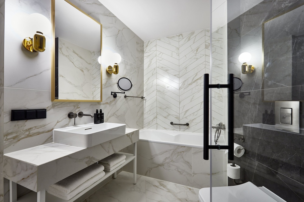 Premium Room - Photo 9