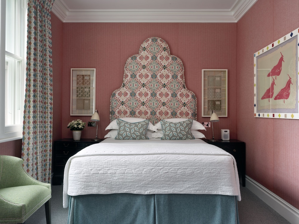 Queen Room photo 1
