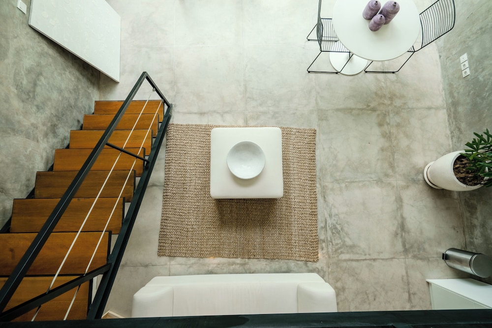 Standard Townhome photo 3