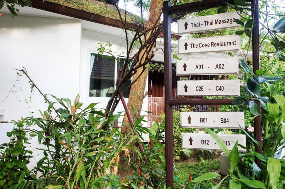 Superior Bungalow, Garden Area - Photo 5