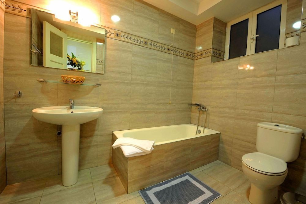 Double or Twin Room photo 3