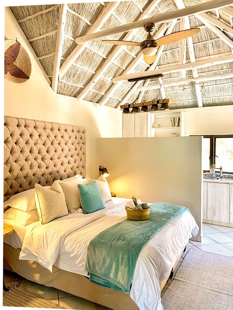 Pool Cottage