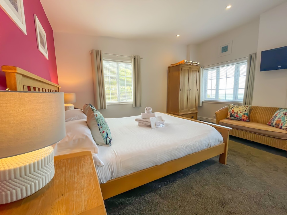 Double Room, Ensuite, Sea View (Second floor-Room 6) photo 1