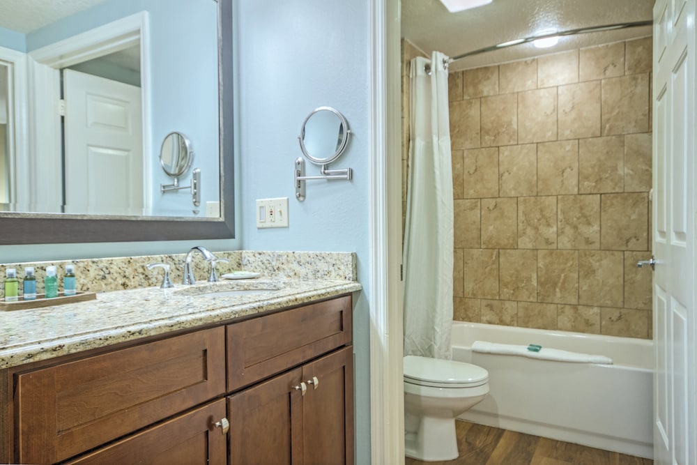 Condo, 1 Bedroom - Photo 7