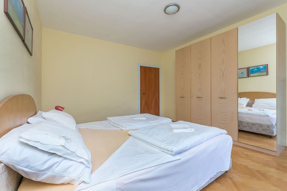 Apartment (A3) photo 2