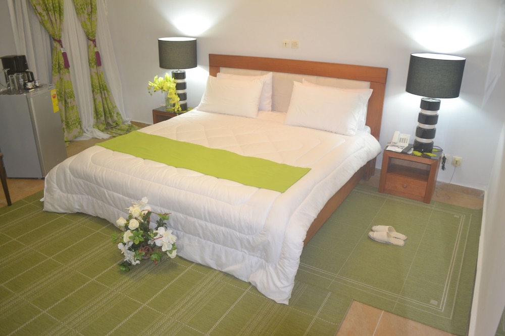 Comfort Room, 1 Bedroom, Non Smoking, City View photo 3