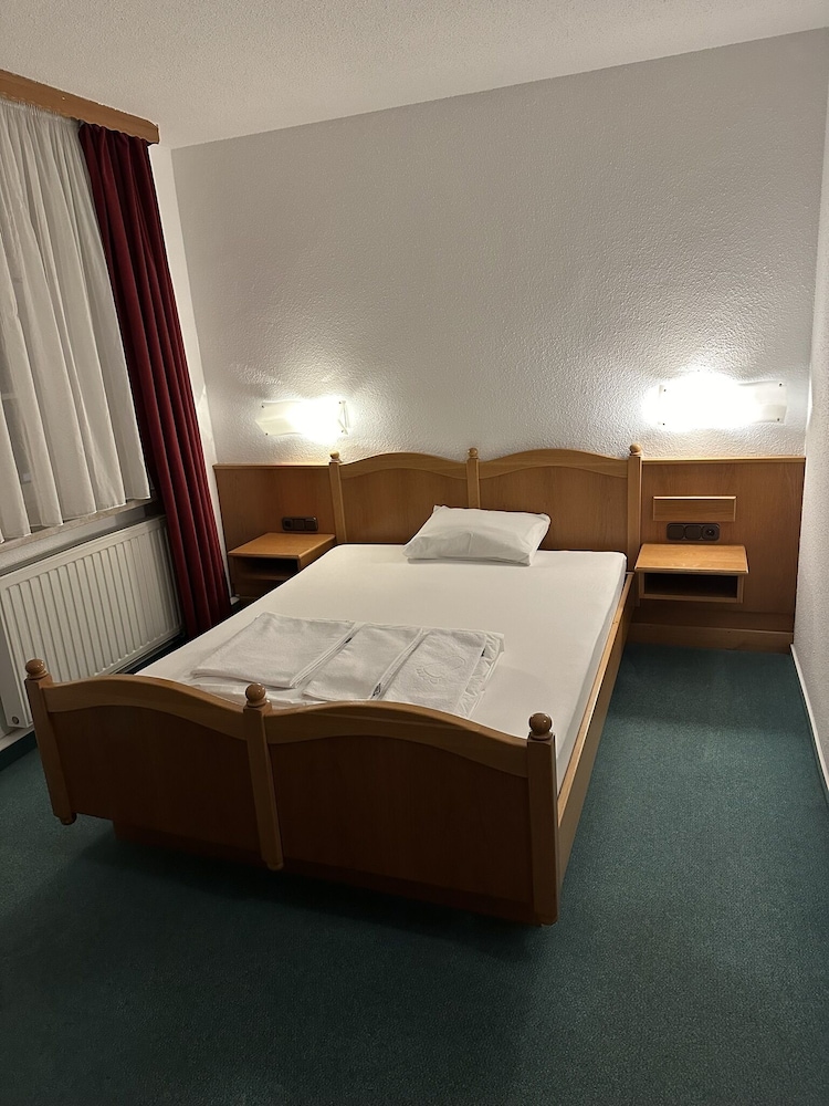 Comfort Room, 1 Queen Bed, Non Smoking