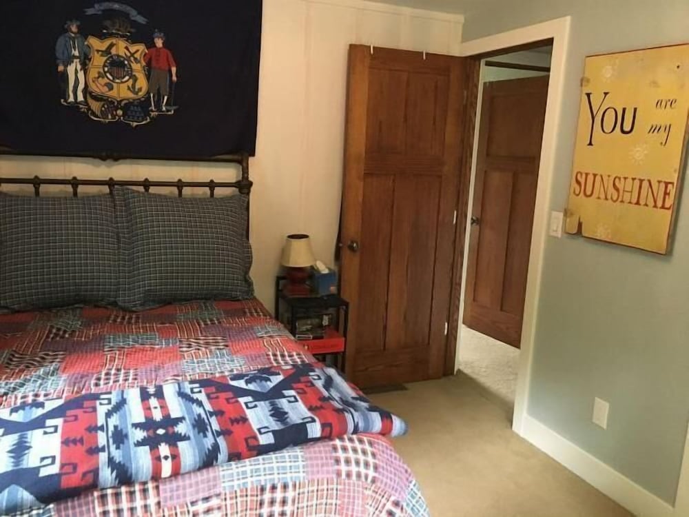 Cabin, Multiple Beds, Kitchen photo 3