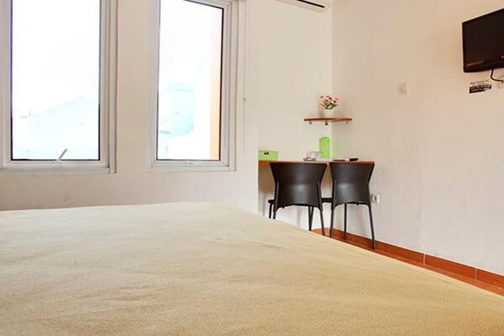 Deluxe Room - Photo 11