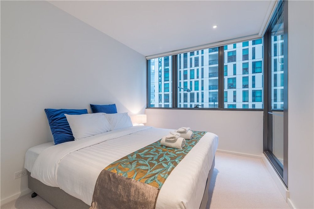 City Apartment, 1 King Bed photo 1